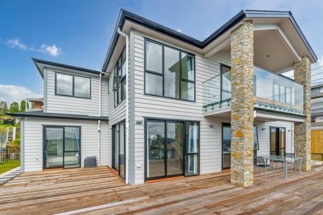 Photo of property in 2 Anehu Place, Greenhithe, Auckland, 0632