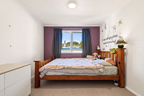Photo of property in 5 Elwyn Crescent, Green Island, Dunedin, 9018
