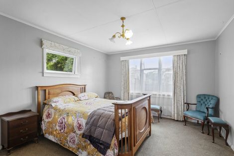 Photo of property in 13 Moir Street, Eltham, 4322