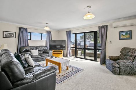 Photo of property in 2 Sanders Avenue, Westown, New Plymouth, 4310