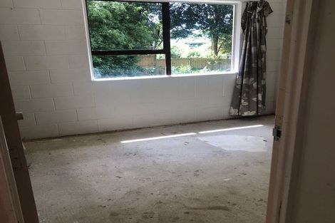 Photo of property in 2/2 Flavia Close, Torbay, Auckland, 0630