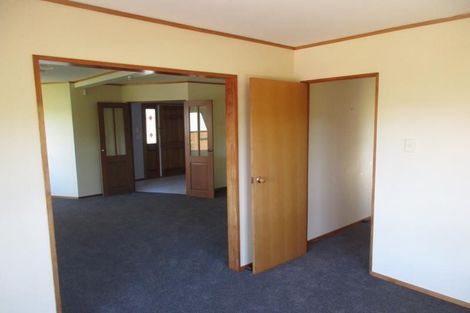 Photo of property in 25 Molyneux Close, Whitby, Porirua, 5024
