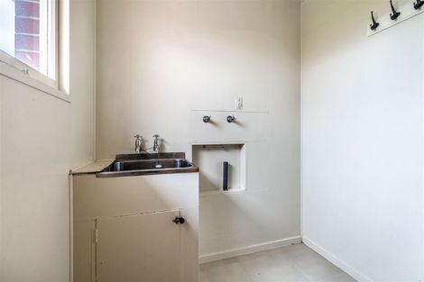 Photo of property in 33 Moa Street, Waikiwi, Invercargill, 9810