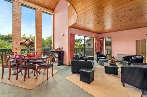 Photo of property in 70 Grand Vue Road, Kawaha Point, Rotorua, 3010
