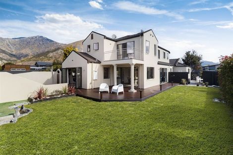 Photo of property in 1 Coburn Place, Lake Hayes, Queenstown, 9304