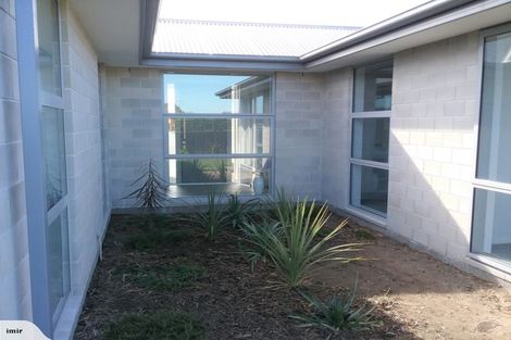 Photo of property in 37 Westpark Boulevard, Rangiora, 7400