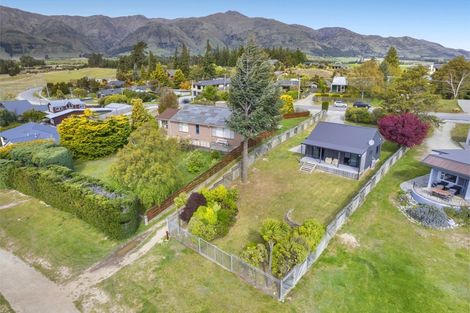 Photo of property in 266 Lakeview Terrace, Lake Hawea, Wanaka, 9382