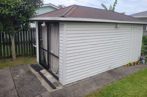 Photo of property in 2/256 Porchester Road, Takanini, 2112