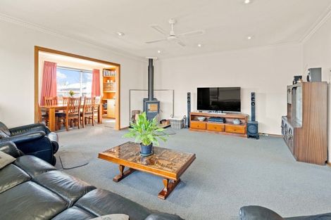 Photo of property in 24 Fern Drive, Halswell, Christchurch, 8025