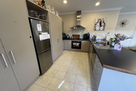 Photo of property in 6a Neeve Place, Taradale, Napier, 4112
