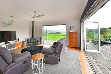 Photo of property in 17a Rapson Road, Kaukapakapa, 0871