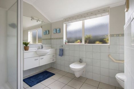 Photo of property in 15 Longmynd Drive, Katikati, 3129