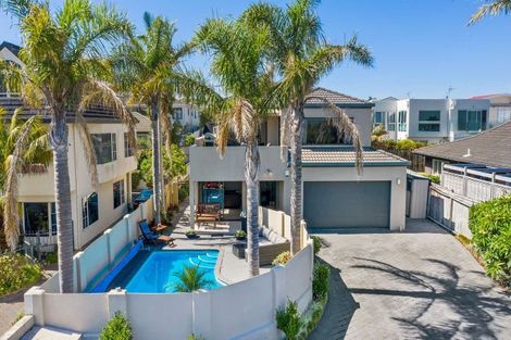 Photo of property in 2/30 Takutai Avenue, Bucklands Beach, Auckland, 2012