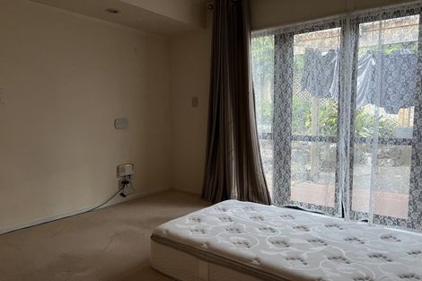 Photo of property in 2/8 Antrim Grove, Bayview, Auckland, 0629