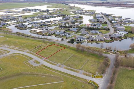 Photo of property in 8 Village Green Drive, Huntingdon, 7774