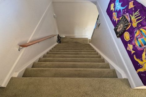 Photo of property in 11 Shortland Place, Havelock North, 4130