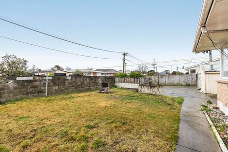 Photo of property in 15 Rowan Avenue, Aranui, Christchurch, 8061