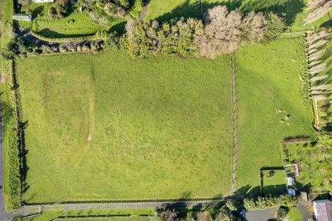 Photo of property in 156 Gear Road, Te Horo, Otaki, 5582