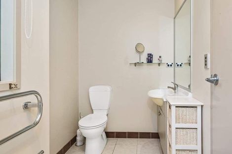 Photo of property in 39 Saralee Drive, Manurewa, Auckland, 2105