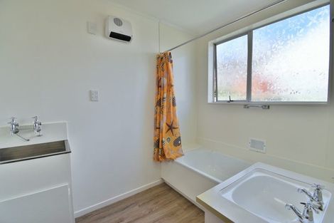 Photo of property in 20e Oxford Street, South Dunedin, Dunedin, 9012