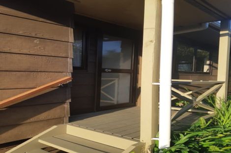 Photo of property in 3/13 Aorangi Place, Birkenhead, Auckland, 0626