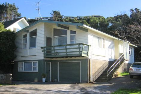 Photo of property in 16 Truscott Avenue, Johnsonville, Wellington, 6037