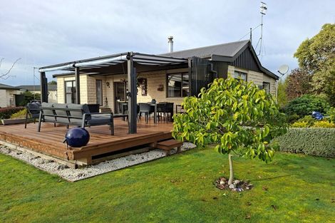 Photo of property in 5 Hillview Place, Pleasant Point, 7903