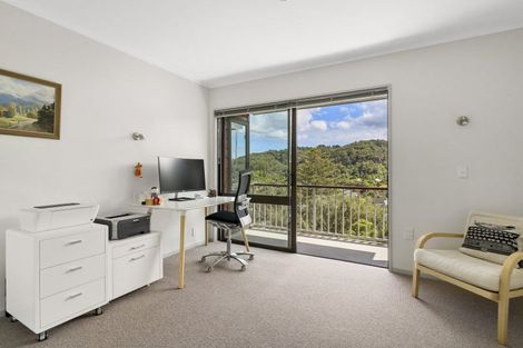 Photo of property in 32 Walter Road, Lowry Bay, Lower Hutt, 5013