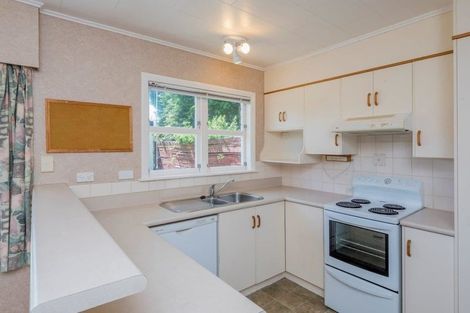 Photo of property in 25 Rimu Street, Waikanae, 5036