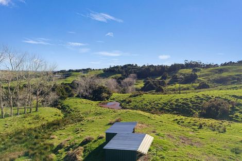 Photo of property in 63 Porter Road, Paparoa, 0571