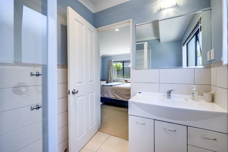 Photo of property in 42 Rochfort Road, Havelock North, 4130