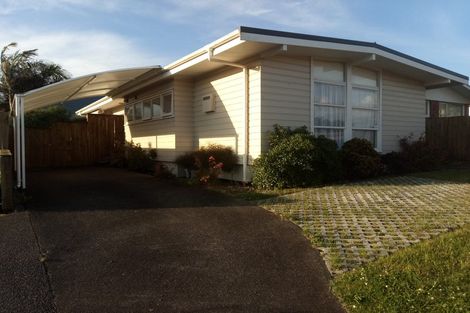 Photo of property in 9 Evelyn Place, Hillcrest, Auckland, 0627