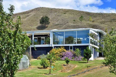 Photo of property in 128 Tauwhareparae Road, Tolaga Bay, 4077