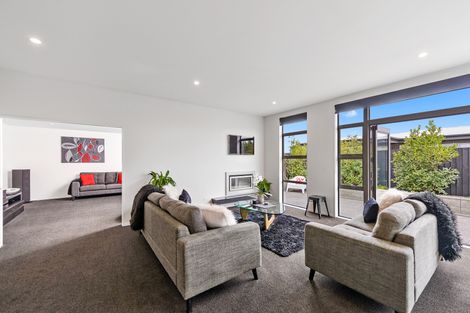 Photo of property in 5 Constance Place, Aidanfield, Christchurch, 8025