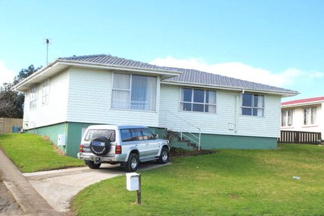 Photo of property in 32 Calthorp Close, Favona, Auckland, 2024