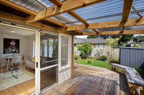 Photo of property in 5c Mountain Road, Mount Wellington, Auckland, 1072
