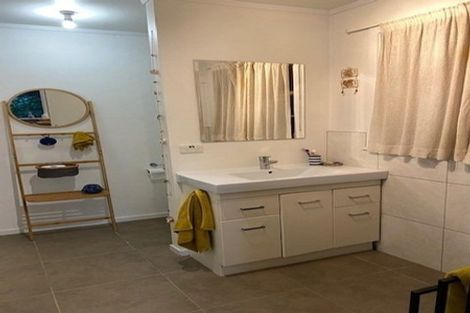 Photo of property in 51 Hawker Street, Mount Victoria, Wellington, 6011