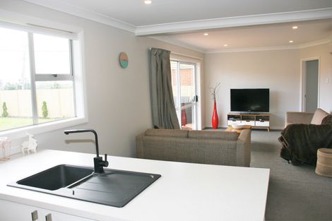 Photo of property in 28 Wingatui Road, Mosgiel, 9024