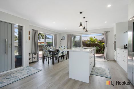 Photo of property in 11a Hillview Road, Waihi Beach, 3611