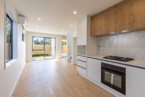 Photo of property in 6d Kaweka Street, New Lynn, Auckland, 0600