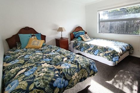 Photo of property in 32 Te Whenu Crescent, Marshland, Christchurch, 8083