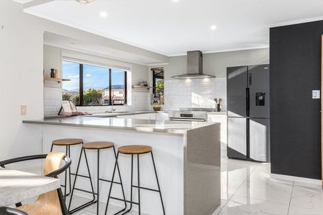 Photo of property in 34 Shackle Lane, Whitby, Porirua, 5024