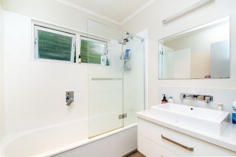 Photo of property in 3 Cooksey Place, Pirimai, Napier, 4112