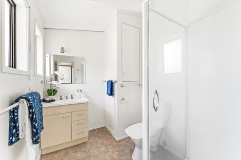 Photo of property in 5a Rangimaarie Crescent, Snells Beach, 0920