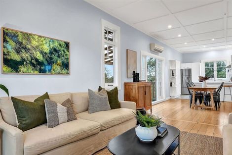 Photo of property in 67 Verran Road, Birkenhead, Auckland, 0626