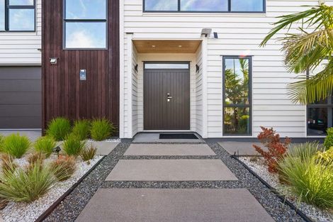 Photo of property in 38 Craigs Way, Hobsonville, Auckland, 0616