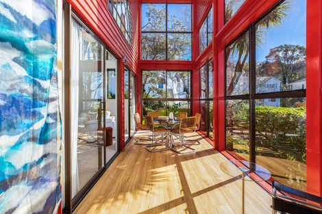 Photo of property in 26 Glasgow Street, Kelburn, Wellington, 6012