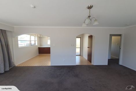 Photo of property in 1/11 Anarahi Place, Mangere Bridge, Auckland, 2022