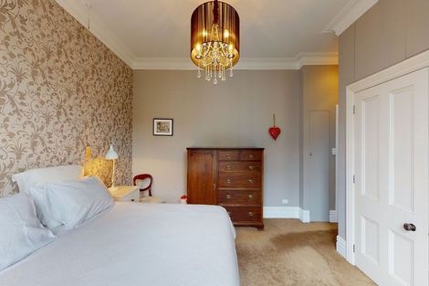 Photo of property in 37 Grove Road, Kelburn, Wellington, 6012