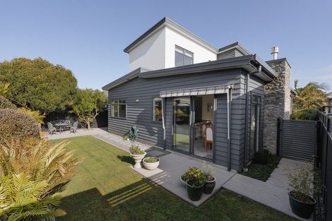 Photo of property in 37 Coast Boulevard, Papamoa Beach, Papamoa, 3118